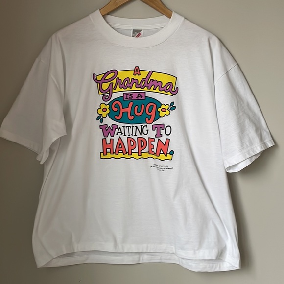 Vintage Jerzees Grandma Hug Colorful Retro Tee Shirt - Picture 7 of 9